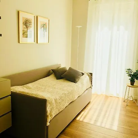 Lo Smeraldo Apartment *