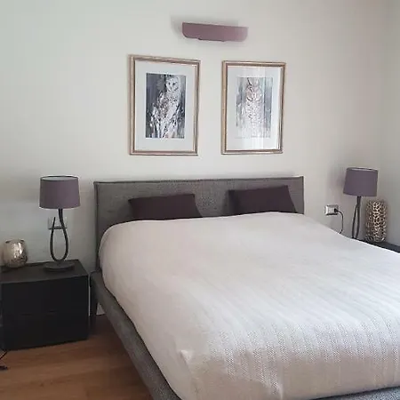 Lo Smeraldo Apartment *